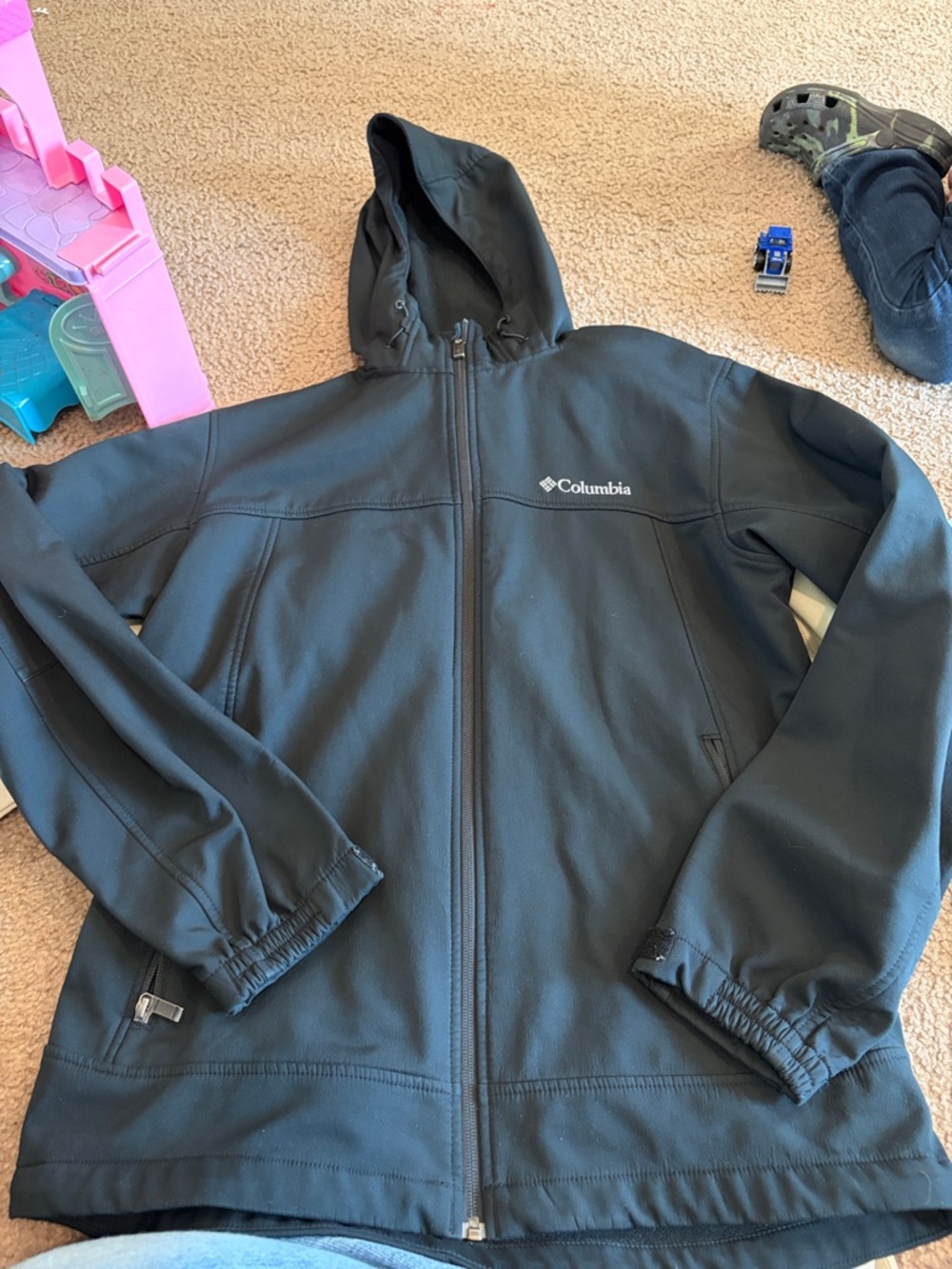 CB1 Men’s Md Columbia Black Hooded Softshell Jacket